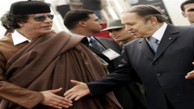 Libye: un convoi a fui vers l'Algérie