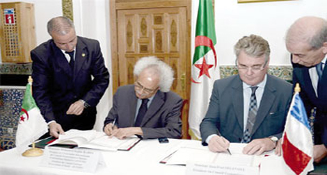 Algérie-France : signature d’un protocole de coopération sur l’échange de formation des diplomates