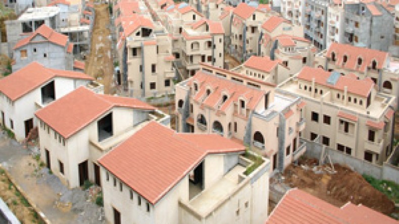 تسوية رخص البناء والتعاونيات العقارية بداية من هذا الشهر