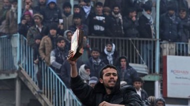 Corans brûlés dans une base américaine: émeutes meurtrières en Afghanistan