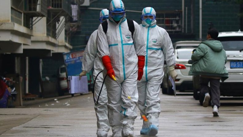 ساحات معارك جديدة.. استدعاء الجيوش لمواجهة فيروس كورونا