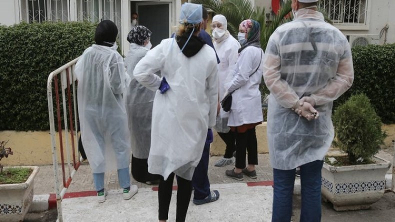 الحكومة تعلن عن 3 قرارات لمحاصرة انتشار كورونا