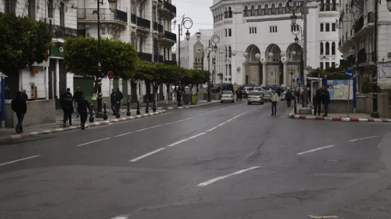 ناشطون وصحفيون يناشدون الرئيس إعلان حالة طوارئ صحية