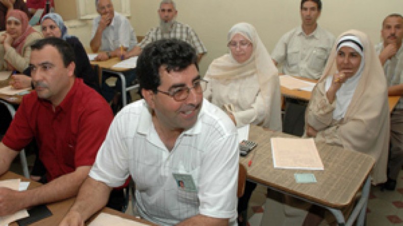 امتحانات كتابية إجبارية وإلغاء النجاح بالانقاذ