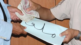 جزائريون يعالجون.. يحجون ويسكنون بالرشوة..!