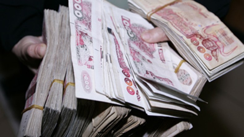 “الشكارة” لدفع رواتب إضافية للاعبين “تحت الطاولة”