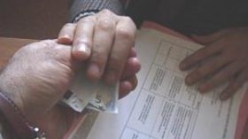 السجن‭ ‬لمفتشين‭ ‬وجمركيين‭ ‬تورطوا‭ ‬في‭ ‬قضية‭ ‬رشوة