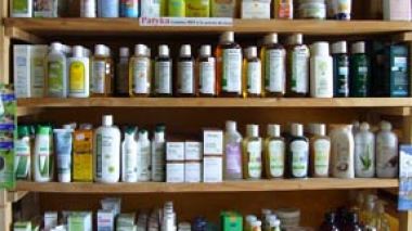 Elles étaient destinées à déformer les Algériennes : 2 000 tonnes de produits cosmétiques périmés ou impropres à l'usage saisies