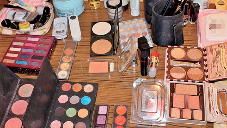 نصف مليار.. غنيمة لصوص من سرقة مواد تجميل وعطور في الكاليتوس!