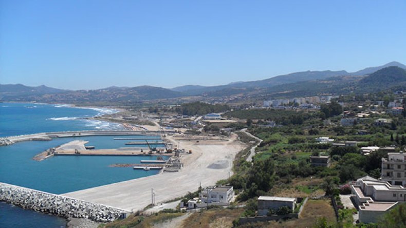 شاحنات تبريد..”404 مغطاة”..”مازدا” غرف نوم وطبخ متنقّلة!