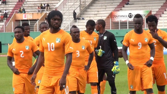 الفيلة الإفوارية يتدربون في غياب ثلاثة أساسيين