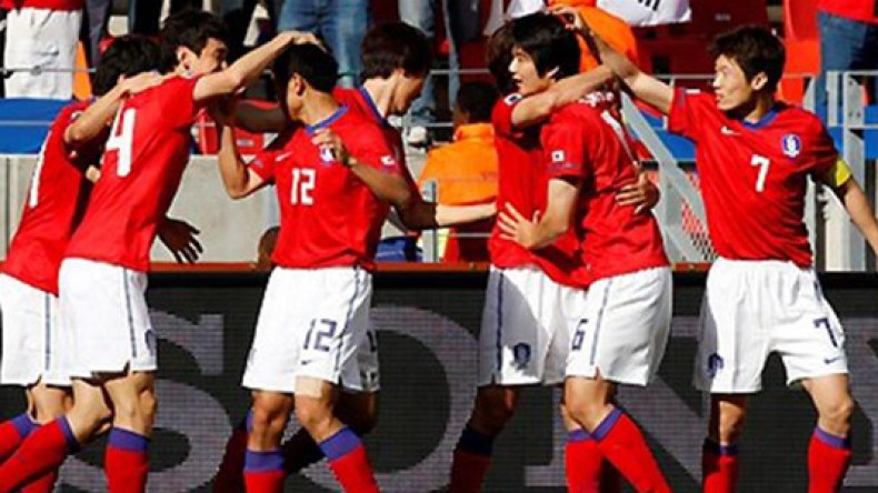 تاريخ مواجهات الخضر أمام المنتخبات الآسيوية يميل لصالح أصحاب البشرة الصفراء