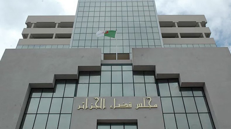 الإنتقام يدفع مسبوقين إلى دهس شخص بشاحنة في العاصمة