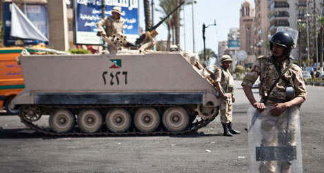 “Coup d’État” en Égypte: les islamistes dans la rue, l’armée appelle à l’Unité