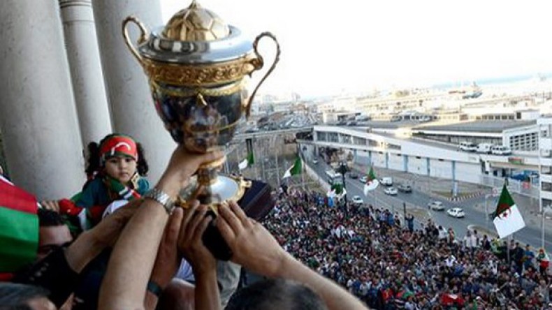 من سيعانق السيدة الكأس؟