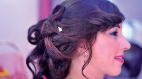 الشعر المموج الموضة التي لا تفنى