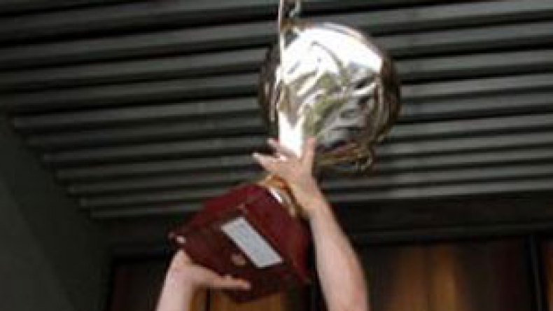 تحفيزات رسمية للفوز بالكأس