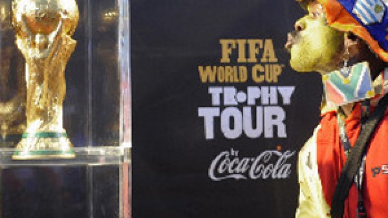 وفاة مغني أوبرا اختاره مانديلا ليغني في حفل افتتاح مونديال 2010