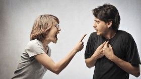 وراء كل امرأة نكدية رجل!!