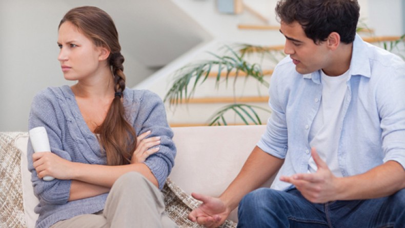 أزواج لا يحتفظون بخصوصياتهم في البيت!