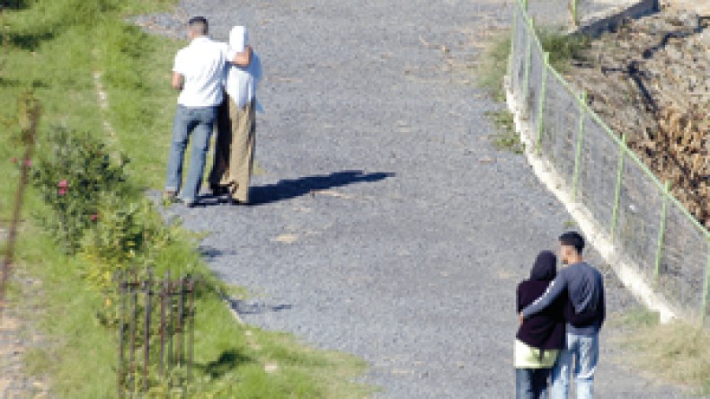 حرمة العائلات تدنّس في المنتزهات والحدائق العمومية