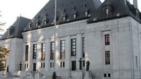 جزائريون حوّلوا دور حضانة لتزوير الوثائق بكندا