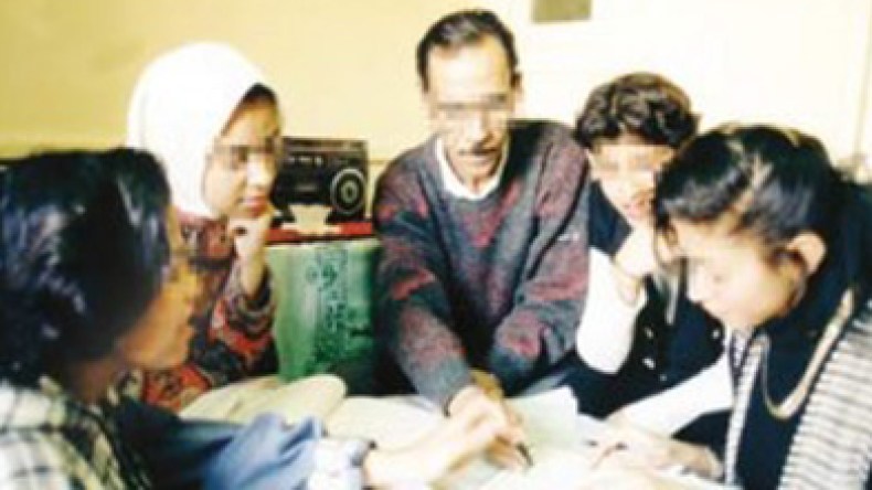 الدروس الخصوصية قبل الخبز..ومن المستودعات تخرج البكالوريا