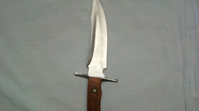 لاعب سابق يذبح نفسه بخنجر ببئر حدادة بسطيف