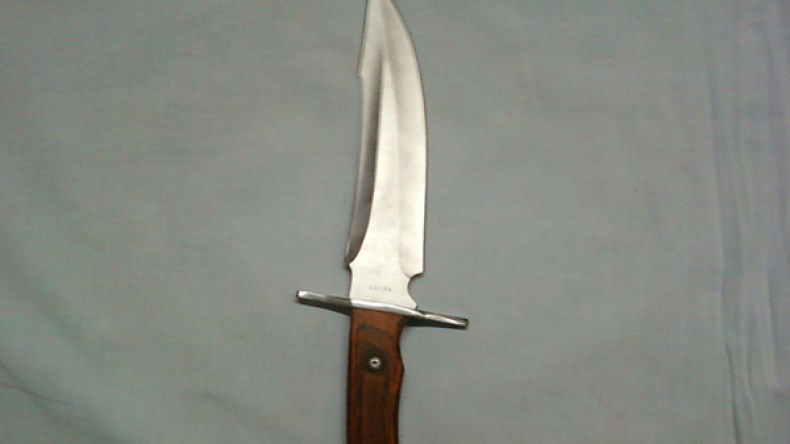 لاعب سابق يذبح نفسه بخنجر ببئر حدادة بسطيف