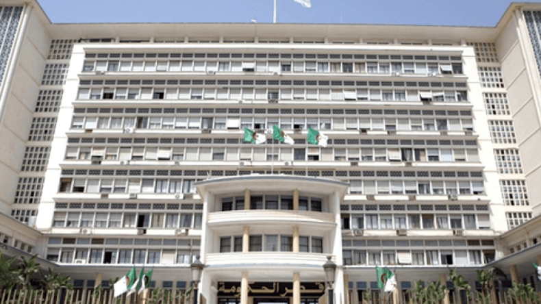 “طراطير” وطمع التوزير!