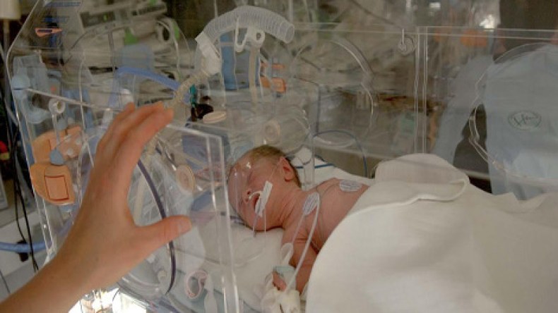 مستشفيات ترفض استقبال رُّضع في حالة خطيرة