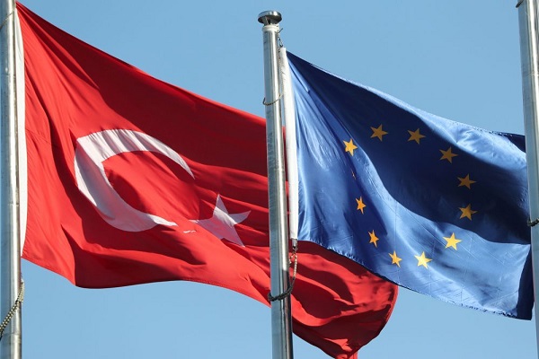 Méditerranée: La Turquie rejette la menace de sanctions de l’UE