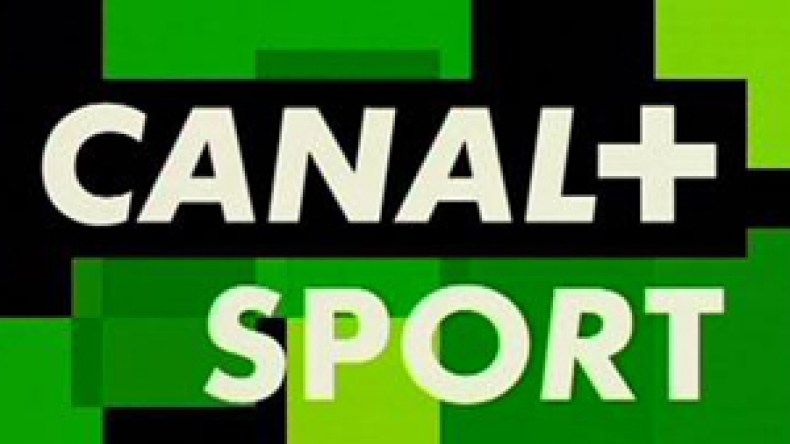 وسائل الإعلام الفرنسية تحج إلى الجزائر بعد اقتراب “الخضر” من المونديال