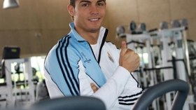 كلما ينام برلسكوني يحلم برونالدو!