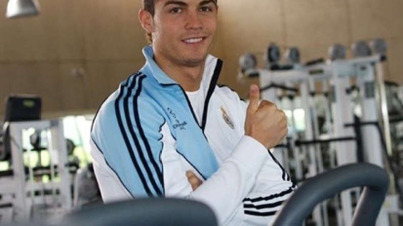 كلما ينام برلسكوني يحلم برونالدو!