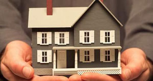 Etats-Unis : les consommateurs n'ont plus le moral mais l'immobilier repart à la hausse