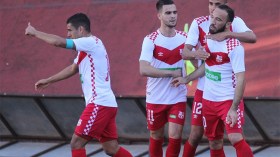 الإدارة متمسـكة بحلم البقـاء