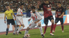 بلوزداد وسوسطار للاقتراب من الصدارة ..وداربي مثير في الغرب