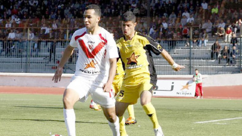 قضية المستحقات تطفو على السطح مجددا وڤانا مستعد لفسخ عقد مكحوت