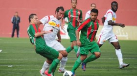 بلعباس يفتك تعادلا ثمينا في بلوزداد