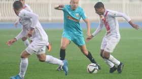 الكرة الجزائرية نحو الهاوية