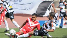 بجاية‮ ‬تعيث‮ ‬فسادا‮ ‬في‮ ‬العميد‮ ‬وقمة‮ ‬متكافئة‮ ‬بـ‮ ‬20‮ ‬أوت