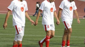 بلوزداد تطلب مدافع شبيبة بجاية بوشتة