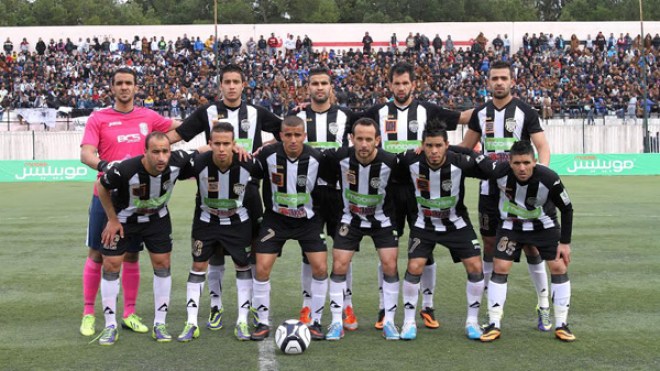 عباس يعقد اجتماعا مع اللاعبين و”السلاحف” يطالبون بإنقاذ فريقهم