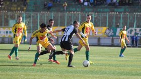 “الكناري” يحلم بالنهائي العاشر و”السلاحف” يطمحون إلى دخول التاريخ