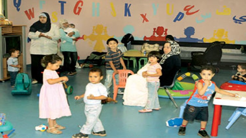 أمراض ومنومات.. ترهيب وتجويع يطال الأطفال في دور الحضانة