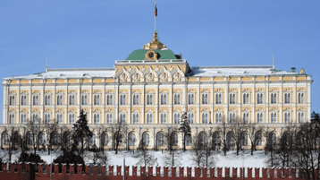 روسيا.. أدوار ترسم بالقنابل والسياسة