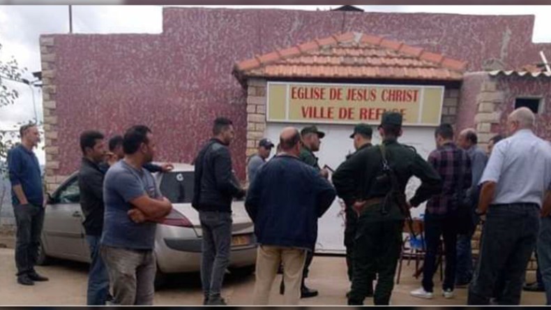 تشميع كنيسة بروتستانتية في بجاية