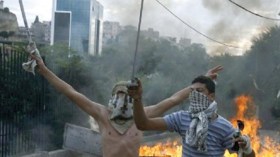 أحياء شعبية تنام على صيحات السيوف..وعصابات ترعب الناس بالمولوتوف !