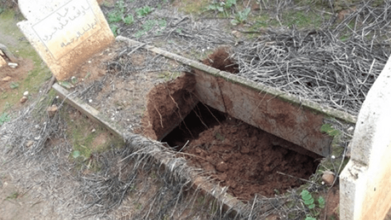 توقيف شخصين ينبشان القبور بحثا عن الكنوز بباتنة